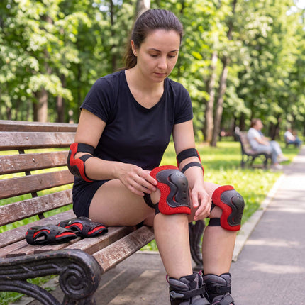 Skating Protective Gear Set, Wrist Elbow Knee, Red S