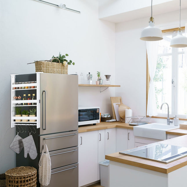 Spice rack for refrigerator