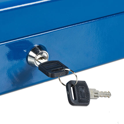 Storage box in a set of 2