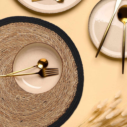 Table set 4-piece water hyacinth