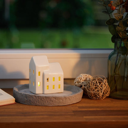 Tea house in white ceramic