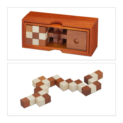 The wooden puzzle