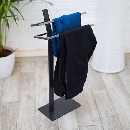 Towel hanger in stainless steel