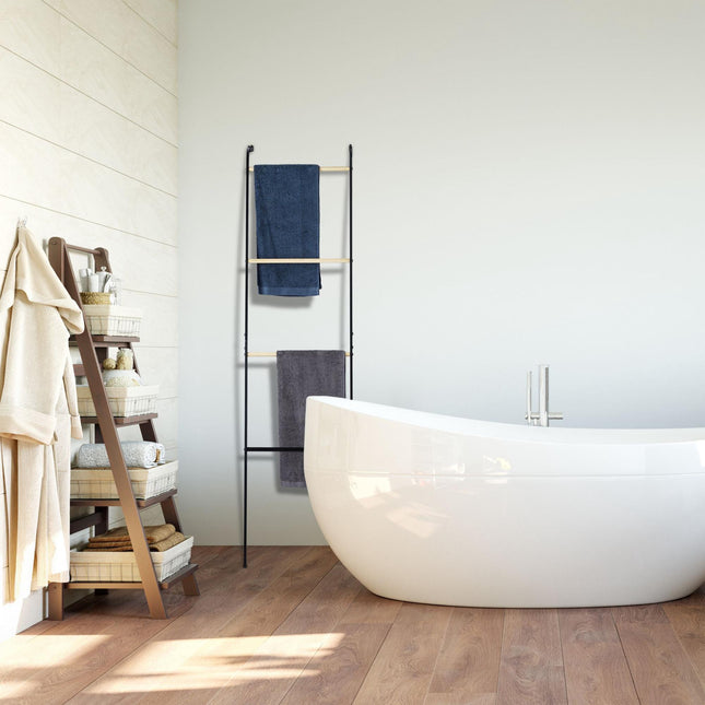 Towel ladder in metal