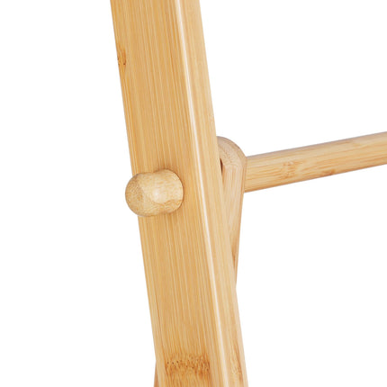Towel rack with 2 shelves