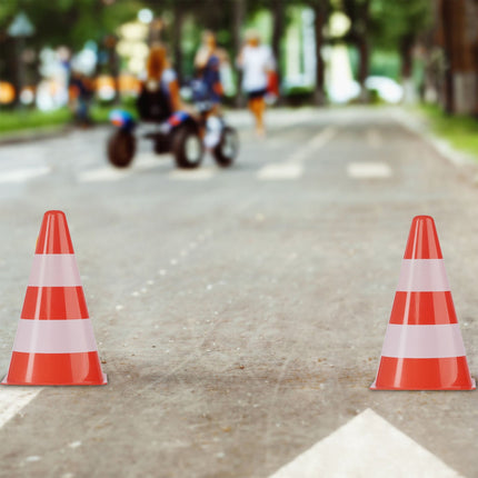 Traffic cone set in 10