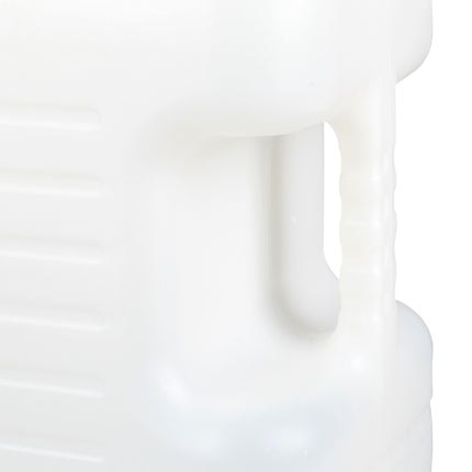 Water tank with faucet