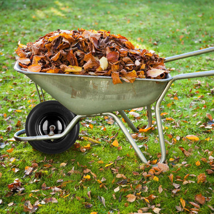 Wheelbarrow wheel made of solid rubber with axle