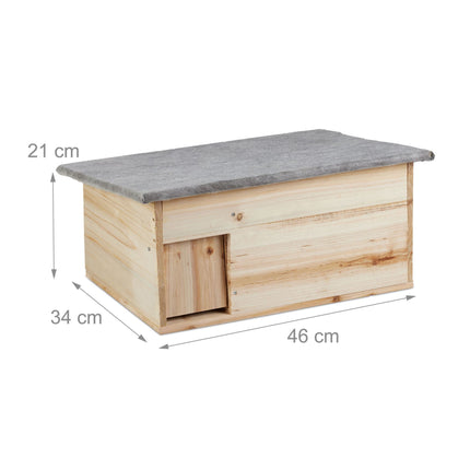 Winter-proof hedgehog house as a kit