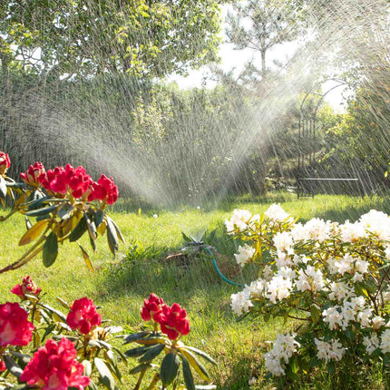 set of 2 lawn sprinklers 8 positions